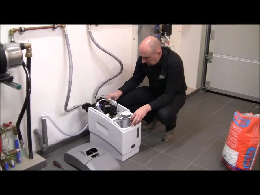 Water softener tank, control valve, and service connections related to Foothill Aquifer Water Hardness: Do You Need a Softener in Altadena? on the blog8-side section